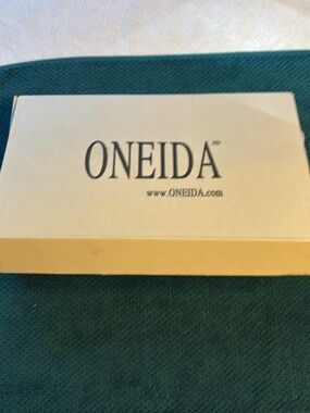 Oneida New Rim 8” Tongs- 6 Pack